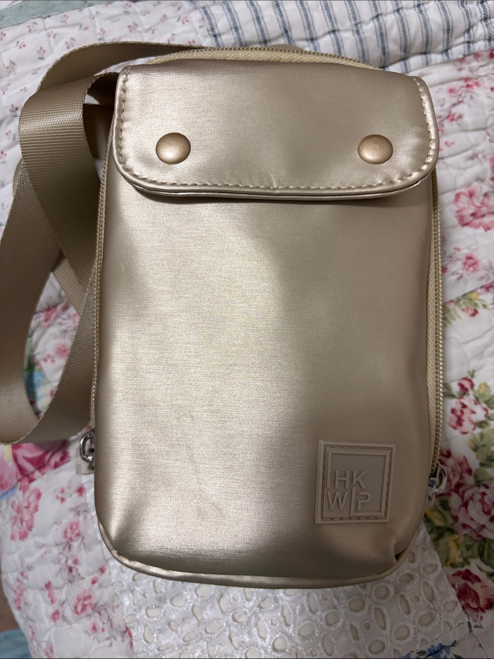 IHKWIP Gold Crossbody Phone Bag - Compact Women's Shoulder Bag